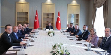 cumhurbaskani-yardimcisi-yilmaz-cumhurbaskanligi-ekonomi-politikalari-kurulu-uyeleriyle-bir-araya-geldi-Q5QIAID1.jpg