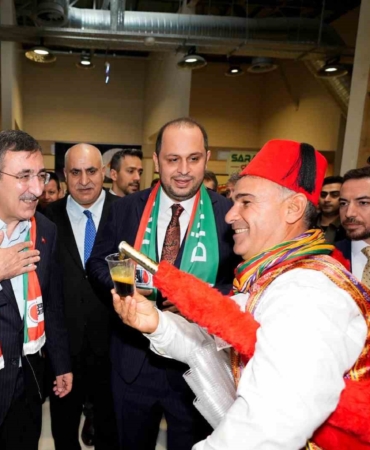 cumhurbaskani-yardimcisi-yilmaz-diyarbakir-bir-medeniyetler-sehri-OIwXiKln.jpg