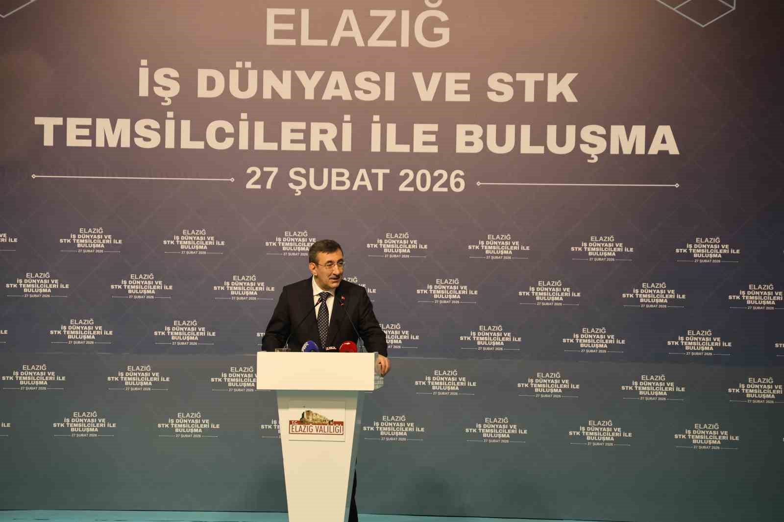 cumhurbaskani yardimcisi yilmaz dunyanin 16 buyuk ekonomisi olduk 4 tMresaAP