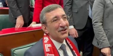 cumhurbaskani-yardimcisi-yilmaz-esel-mobil-sistemiyle-akaryakit-fiyatlarindaki-artisin-ulkemize-daha-sinirli-yansimasini-saglamis-uXYgh874.jpg