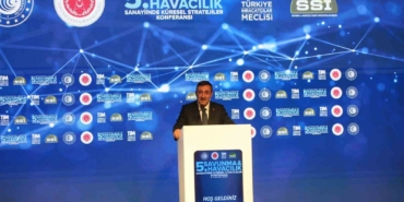 cumhurbaskani-yardimcisi-yilmaz-gecmiste-paramizi-odedigimiz-halde-alamadigimiz-urunleri-bugun-dunyaya-satiyoruz-BKCiYBmn.jpg