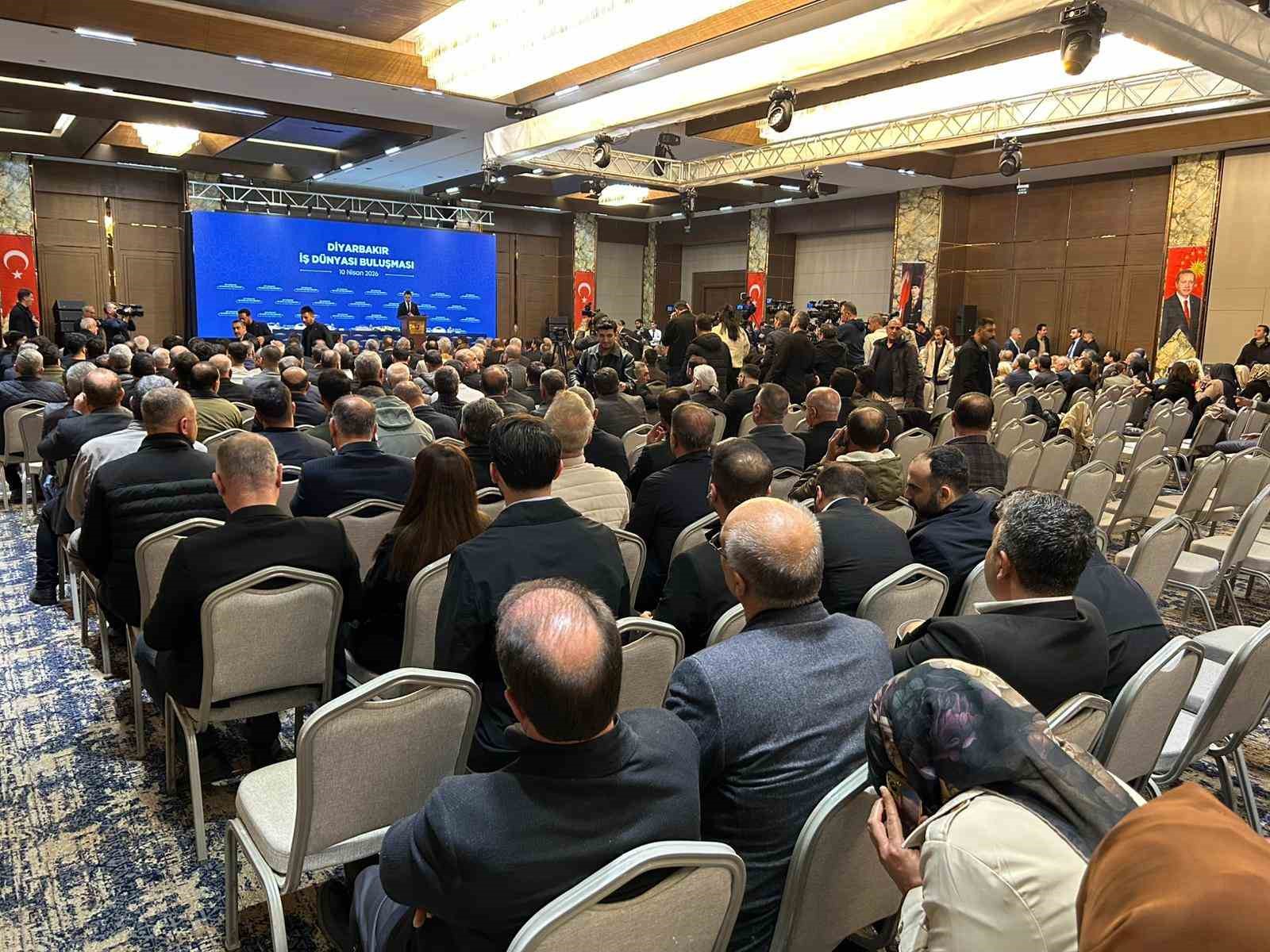 Cumhurbaşkanı Yardımcısı Yılmaz: ’’Herkesin diline, üslubuna, yaklaşımına çok dikkat etmesi gereken bir süreçten geçtiğimizi de ifade etmek istiyorum’’ 7 cumhurbaskani yardimcisi yilmaz herkesin diline uslubuna yaklasimina cok dikkat etmesi gereken bir surecten gectigimizi IEdg811K