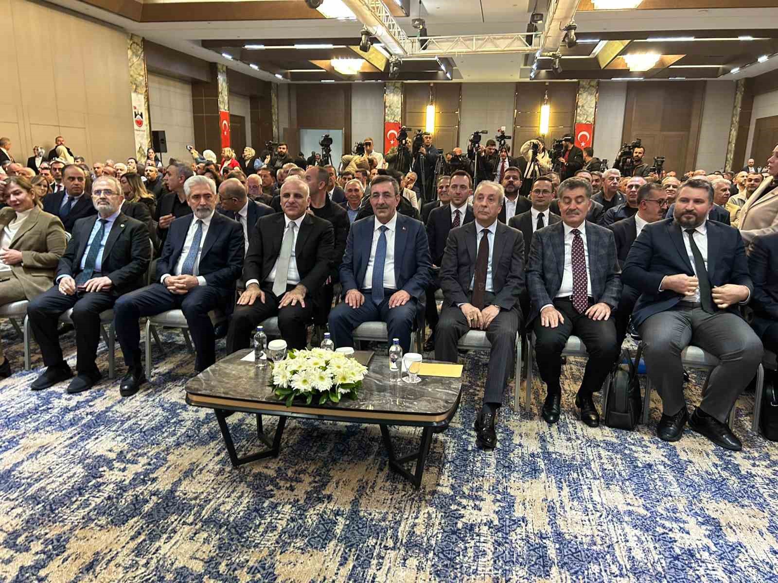 Cumhurbaşkanı Yardımcısı Yılmaz: ’’Herkesin diline, üslubuna, yaklaşımına çok dikkat etmesi gereken bir süreçten geçtiğimizi de ifade etmek istiyorum’’ 4 cumhurbaskani yardimcisi yilmaz herkesin diline uslubuna yaklasimina cok dikkat etmesi gereken bir surecten gectigimizi b89cXNls