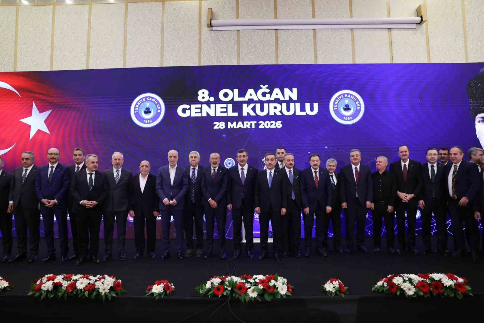Cumhurbaşkanı Yardımcısı Yılmaz: "Kamu personel sistemimizi modernize etmemizde büyük fayda görüyoruz" 5 cumhurbaskani yardimcisi yilmaz kamu personel sistemimizi modernize etmemizde buyuk fayda goruyoruz 1