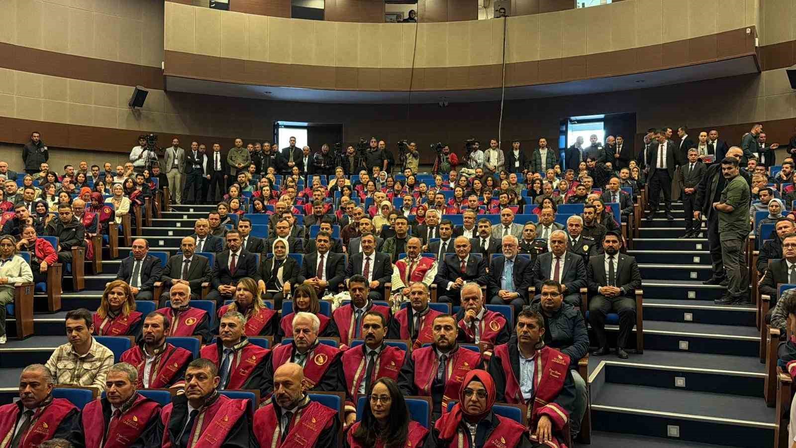 cumhurbaskani yardimcisi yilmaz onumuzdeki donem daha buyuk bir degisim dalgasi geliyor 4 wi1MrW4I