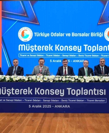 cumhurbaskani-yardimcisi-yilmaz-pandemi-sonrasi-dunya-ekonomisinden-2-kat-fazla-buyuduk-CqhjsB4P.jpg