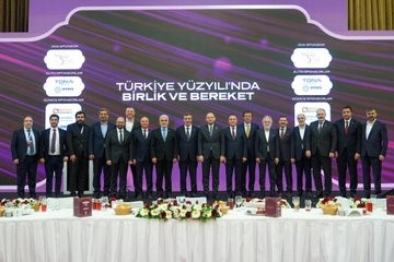 Cumhurbaşkanı Yardımcısı Yılmaz: "Reel ekonomide elde ettiğimiz kazanımları koruyup finansal tarafta istikrarımızı güçlendirmek önceliğimizdir" 6 cumhurbaskani yardimcisi yilmaz reel ekonomide elde ettigimiz kazanimlari koruyup finansal tarafta istikrarimizi guclendirmek onceligimizdir FXwPKm7z