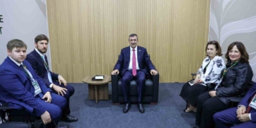 cumhurbaskani-yardimcisi-yilmaz-suriye-devlet-baskani-es-sara-ile-bir-araya-geldi-6Y99biz6.jpg