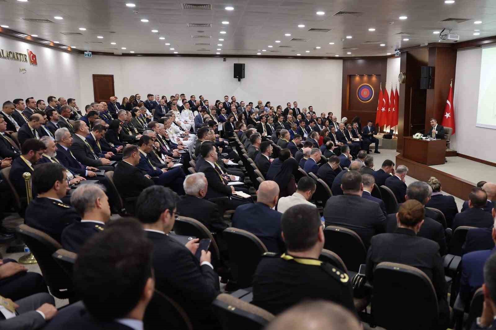 Cumhurbaşkanı Yardımcısı Yılmaz: "Terörün Türkiye’ye maliyeti 2 trilyon doların üzerinde" 5 cumhurbaskani yardimcisi yilmaz terorun turkiyeye maliyeti 2 trilyon dolarin uzerinde 1 E2mQIZJu