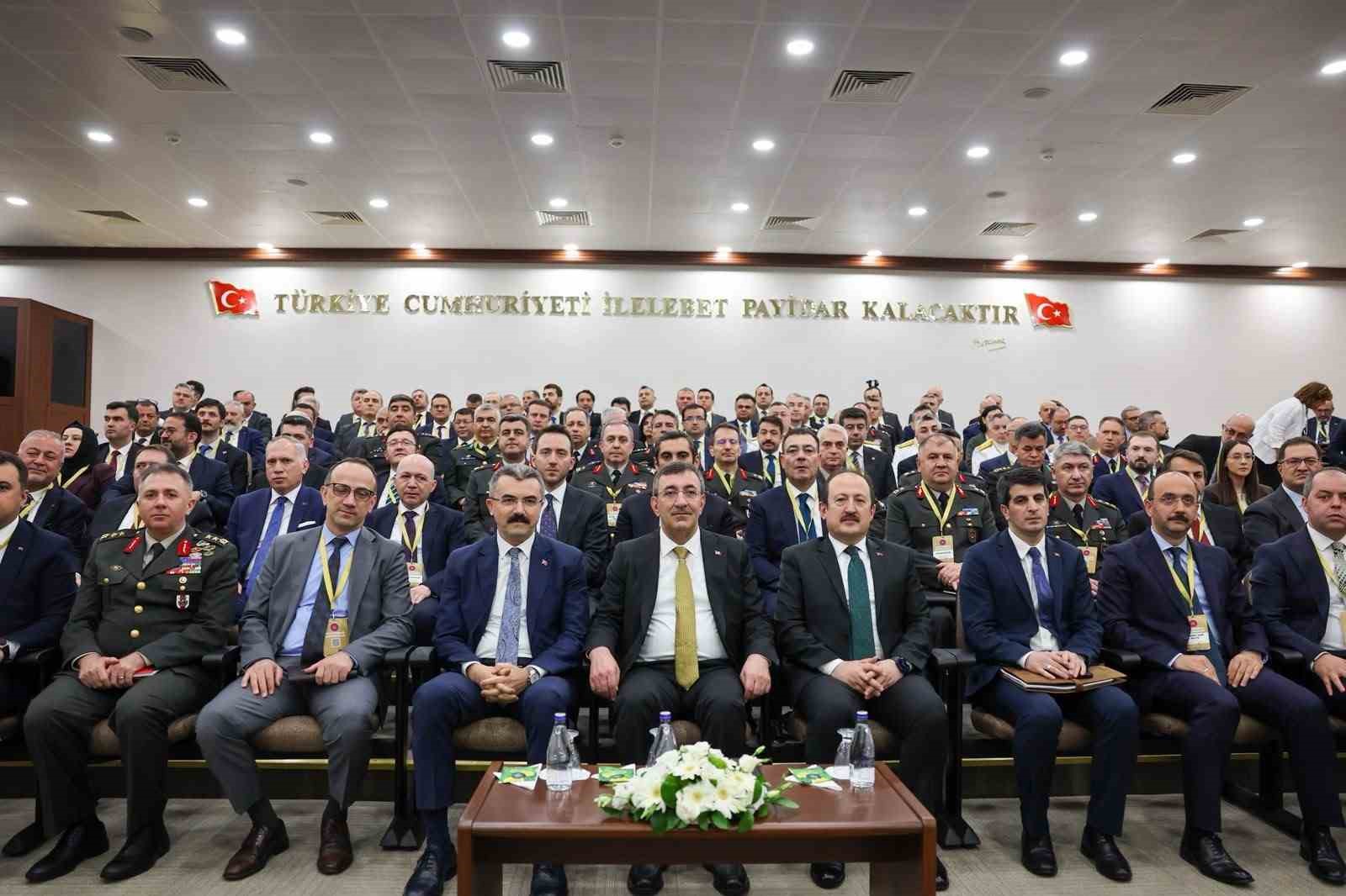 Cumhurbaşkanı Yardımcısı Yılmaz: "Terörün Türkiye’ye maliyeti 2 trilyon doların üzerinde" 6 cumhurbaskani yardimcisi yilmaz terorun turkiyeye maliyeti 2 trilyon dolarin uzerinde 2