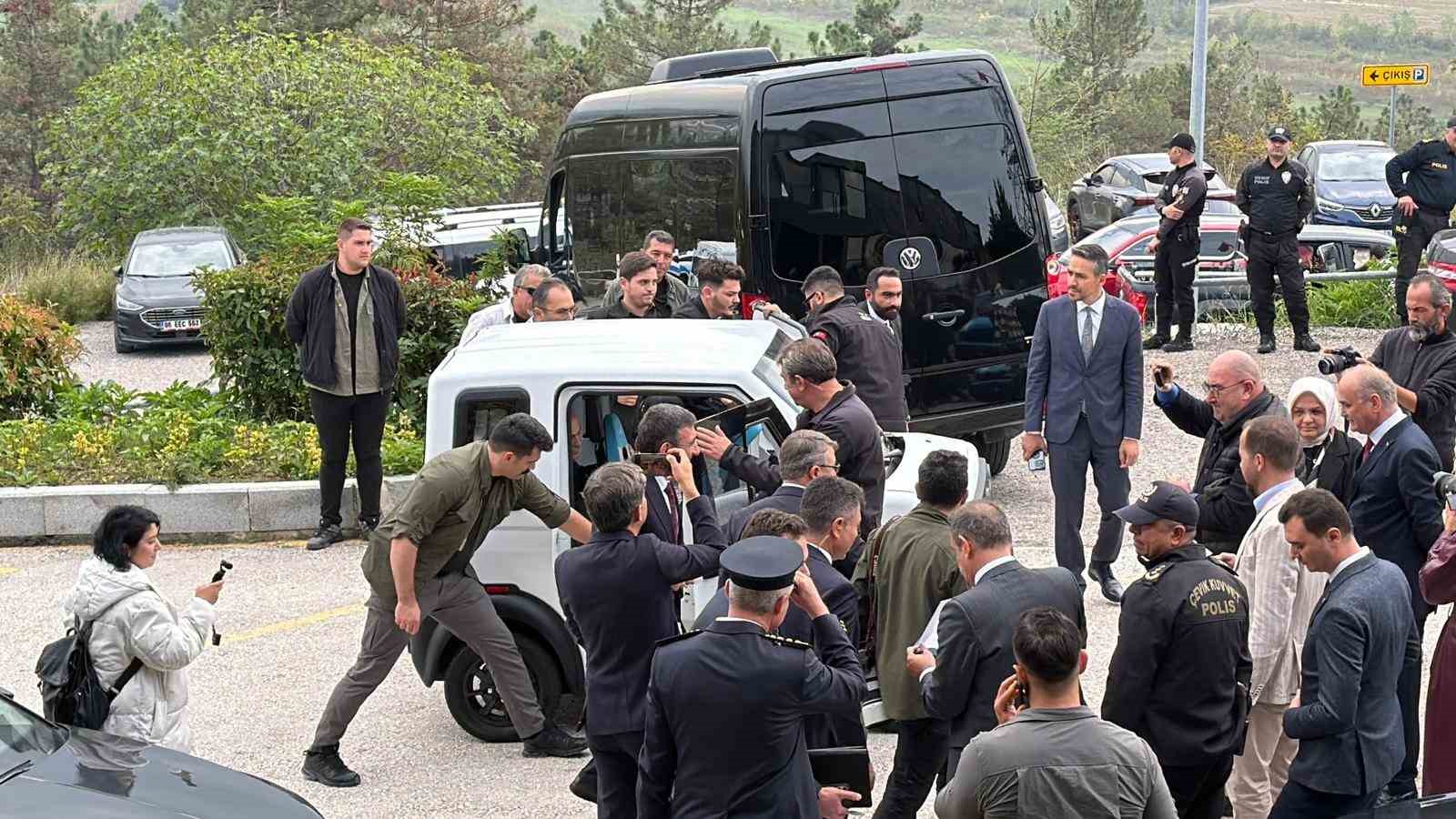 cumhurbaskani yardimcisi yilmaz tlye olan guven artmis durumda 2 BDpXHgUs