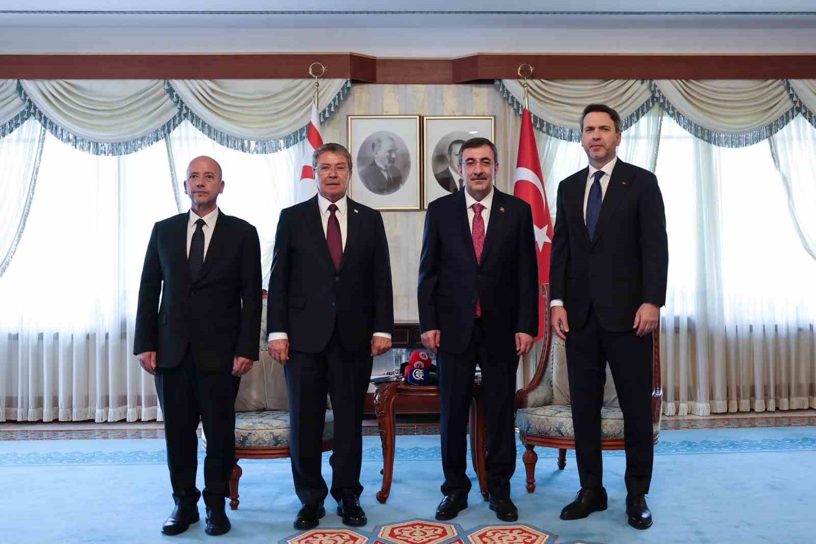 cumhurbaskani yardimcisi yilmaz tum gayretimiz kktc vatandaslarinin ve isletmelerinin daha guclu bir enerji altyapisina 8gnFSevU