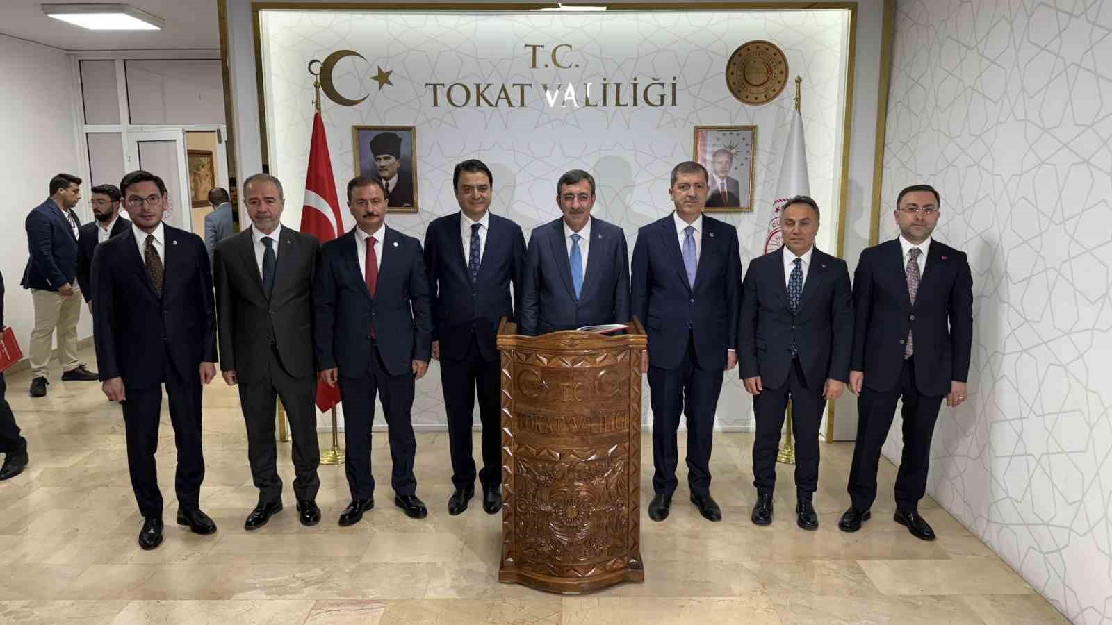 Cumhurbaşkanı Yardımcısı Yılmaz: "Türkiye, çevresindeki tüm krizlere rağmen istikrarını koruyor" 9 cumhurbaskani yardimcisi yilmaz turkiye cevresindeki tum krizlere ragmen istikrarini koruyor 5 v3AI2iOk