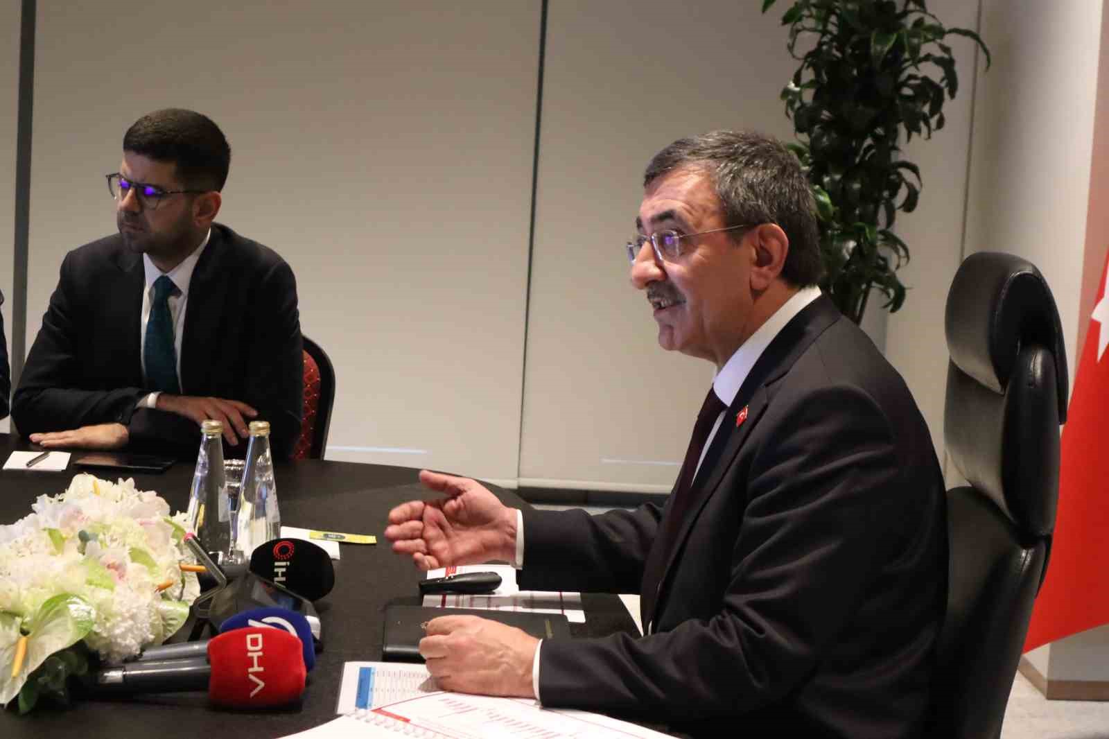 cumhurbaskani yardimcisi yilmaz turkiye son 23 yilda buyuk bir degisim ve gelisim yasadi 3 nKpv9plA