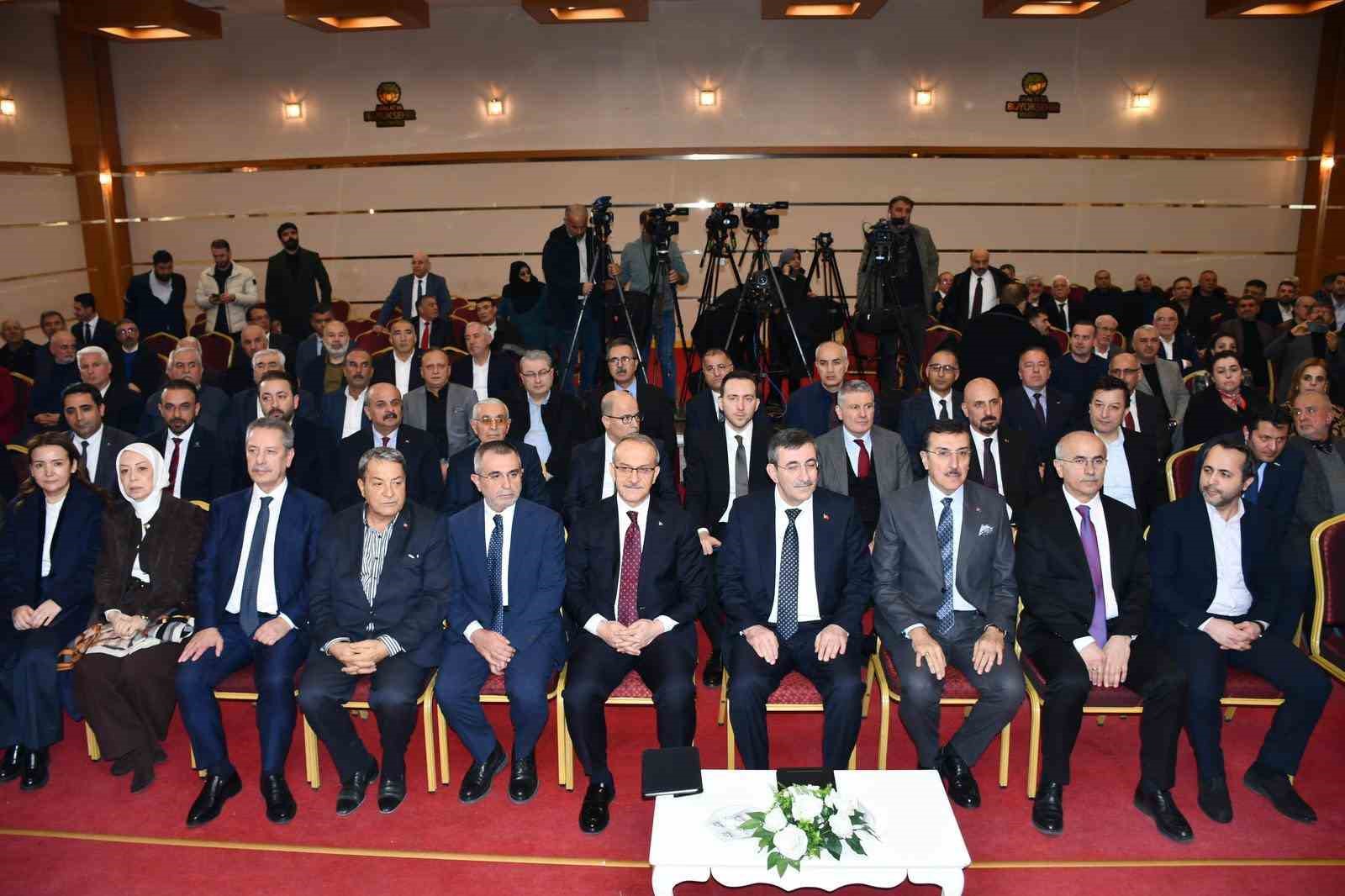 Cumhurbaşkanı Yardımcısı Yılmaz: "Türkiye üretim ihracat ve istihdamda yoluna güçlü şekilde devam ediyor" 4 cumhurbaskani yardimcisi yilmaz turkiye uretim ihracat ve istihdamda yoluna guclu sekilde devam ediyor 0 WS8lCOM3
