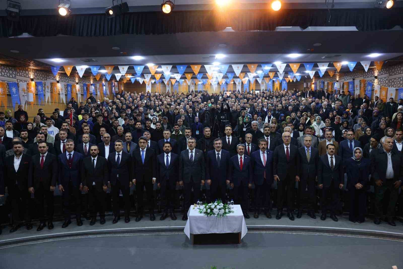 cumhurbaskani yardimcisi yilmaz ulkemiz ve bolgemiz uzerinde hesabi olanlar bu teror yapilanmalarini birer arac