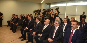 cumhurbaskani-yardimcisi-yilmazdan-apye-tepki-avrupa-parlamentosu-rum-kesiminin-propagandasina-alet-edilmistir-eRuvfztO.jpg