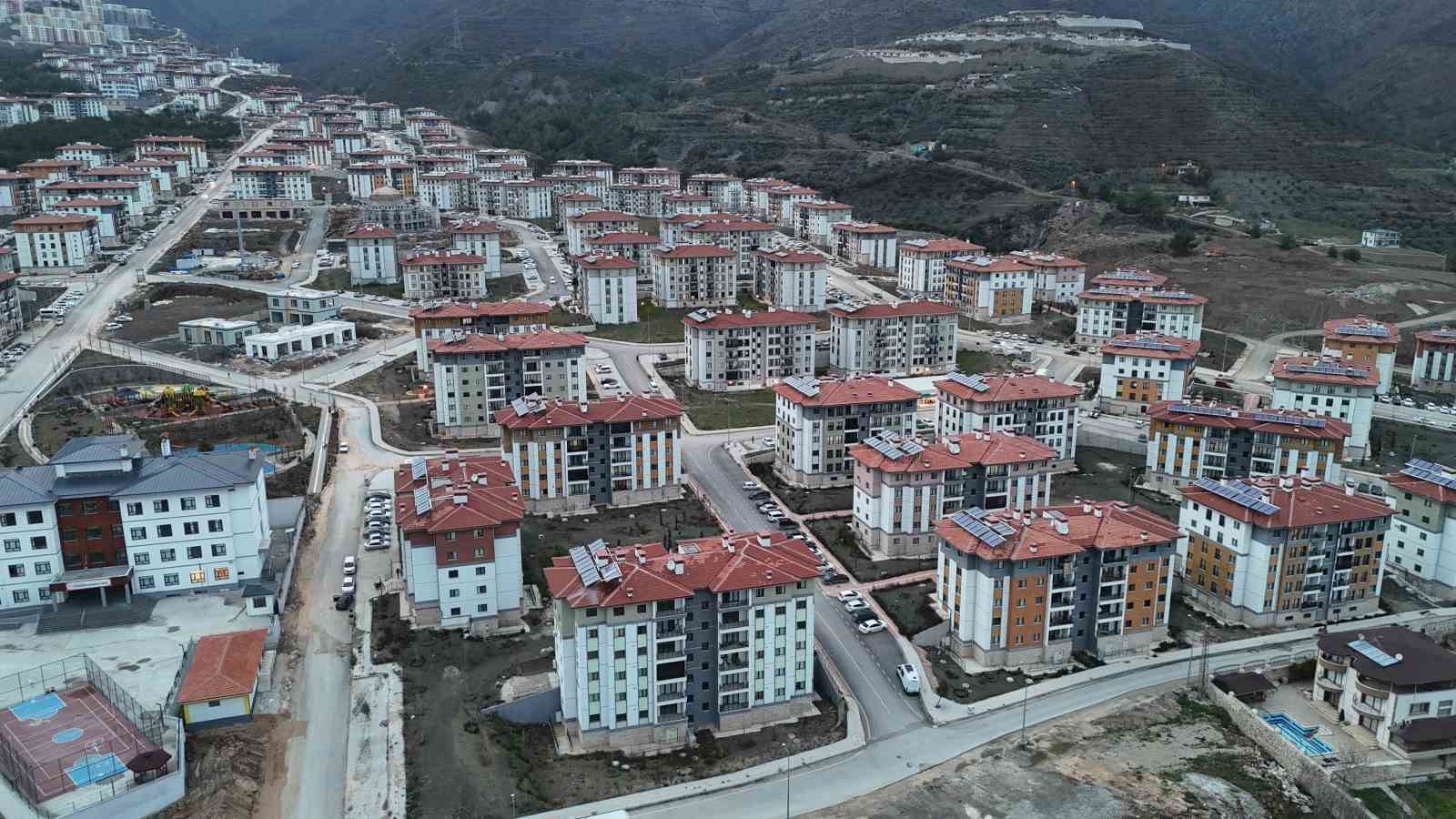 Cumhurbaşkanının açıklandığı deprem konutlarının fiyatları depremzedeleri sevindirdi 9 cumhurbaskaninin aciklandigi deprem konutlarinin fiyatlari depremzedeleri sevindirdi 5 2VamYQb1