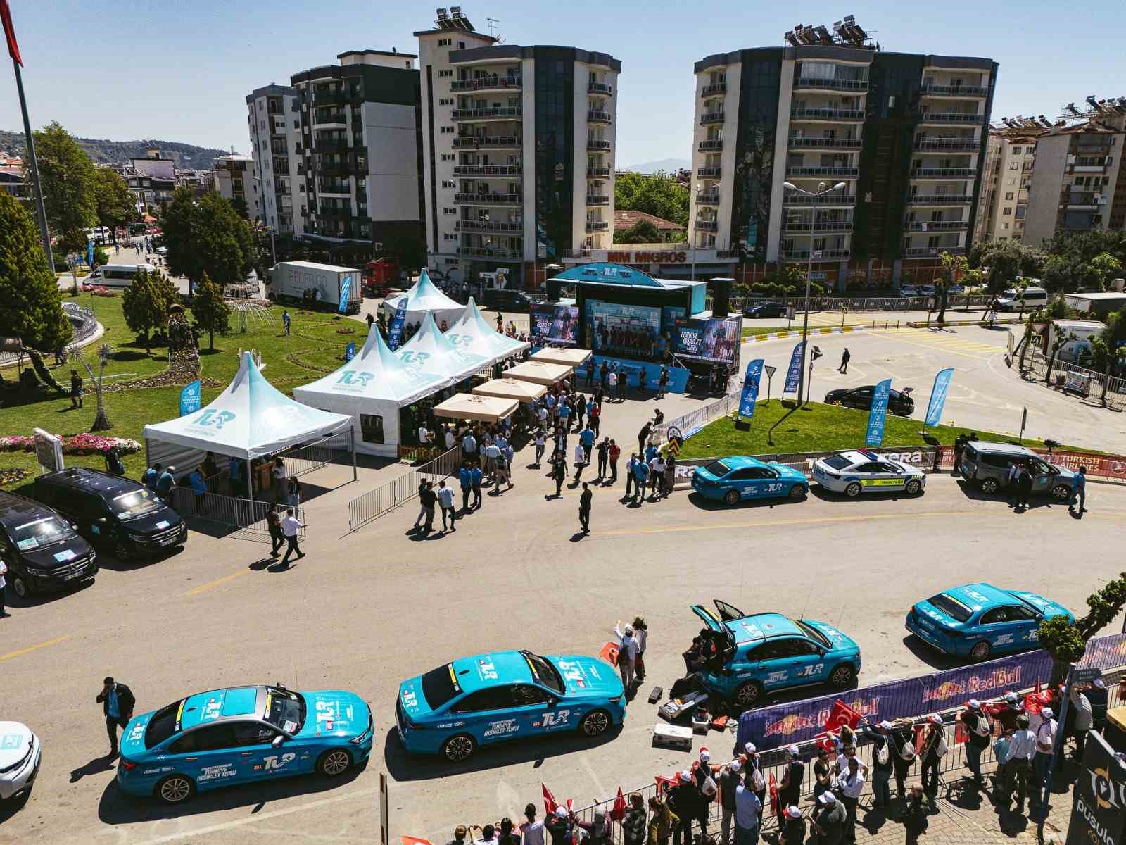 cumhurbaskanligi bisiklet turunun ikinci etabi aydindan start aldi 8 dMAJgtbN