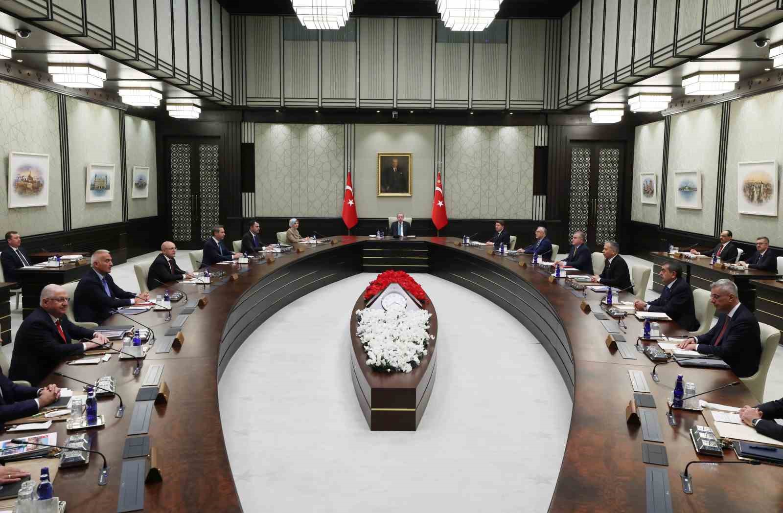 Cumhurbaşkanlığı Kabinesi, Cumhurbaşkanı Recep Tayyip Erdoğan başkanlığında Beştepe’de toplandı. 6 cumhurbaskanligi kabinesi cumhurbaskani recep tayyip erdogan baskanliginda bestepede toplandi 2 1I4pwGgl