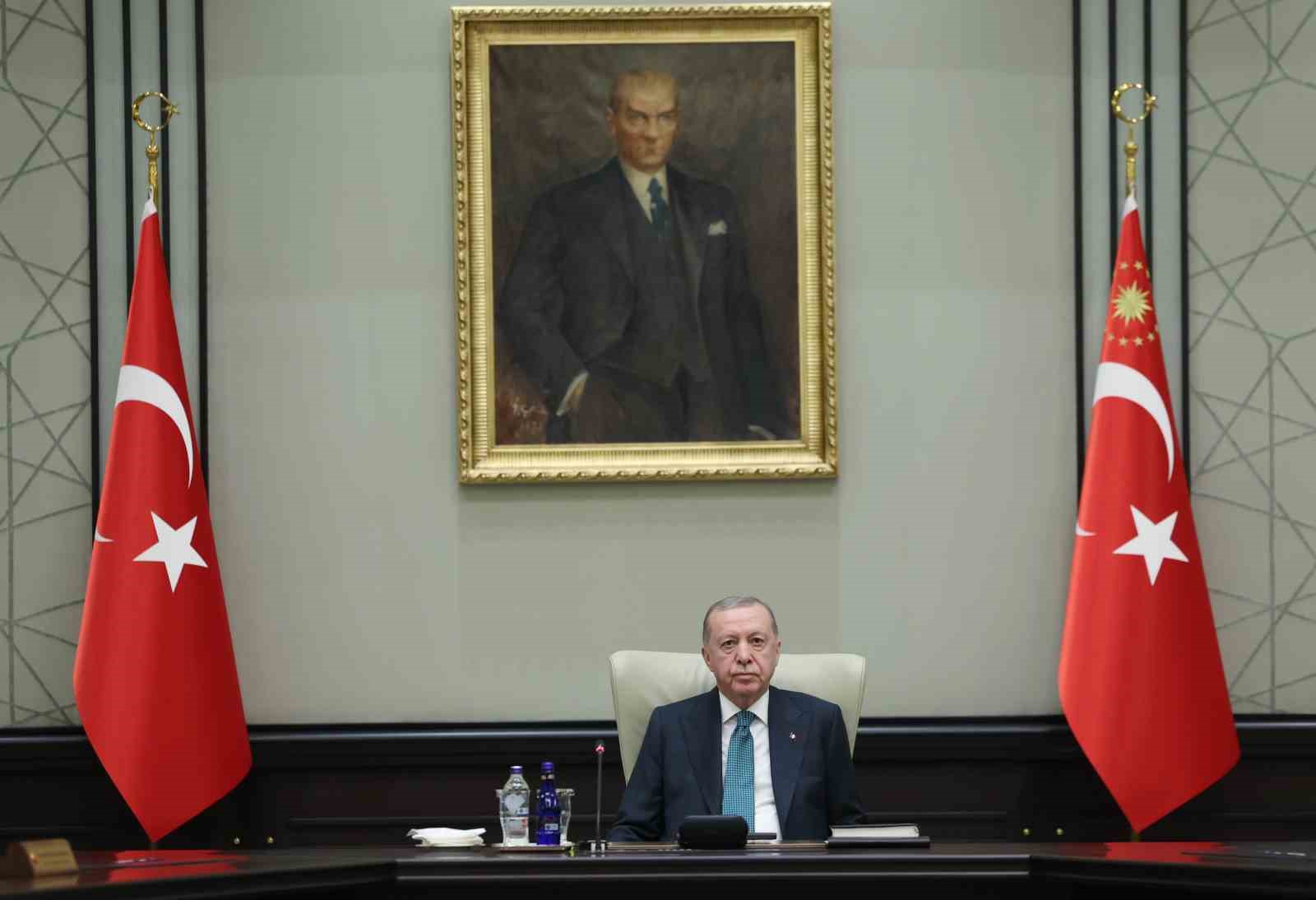 Cumhurbaşkanlığı Kabinesi, Cumhurbaşkanı Recep Tayyip Erdoğan başkanlığında Beştepe’de toplandı. 7 cumhurbaskanligi kabinesi cumhurbaskani recep tayyip erdogan baskanliginda bestepede toplandi 3
