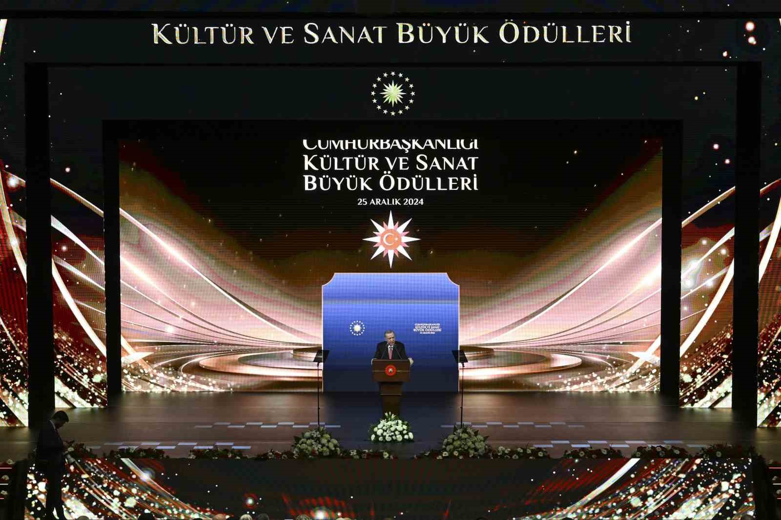 Cumhurbaşkanlığı Kültür ve Sanat Büyük Ödülleri sahiplerini buluyor 4 cumhurbaskanligi kultur ve sanat buyuk odulleri sahiplerini buluyor 0 S9MQwETR
