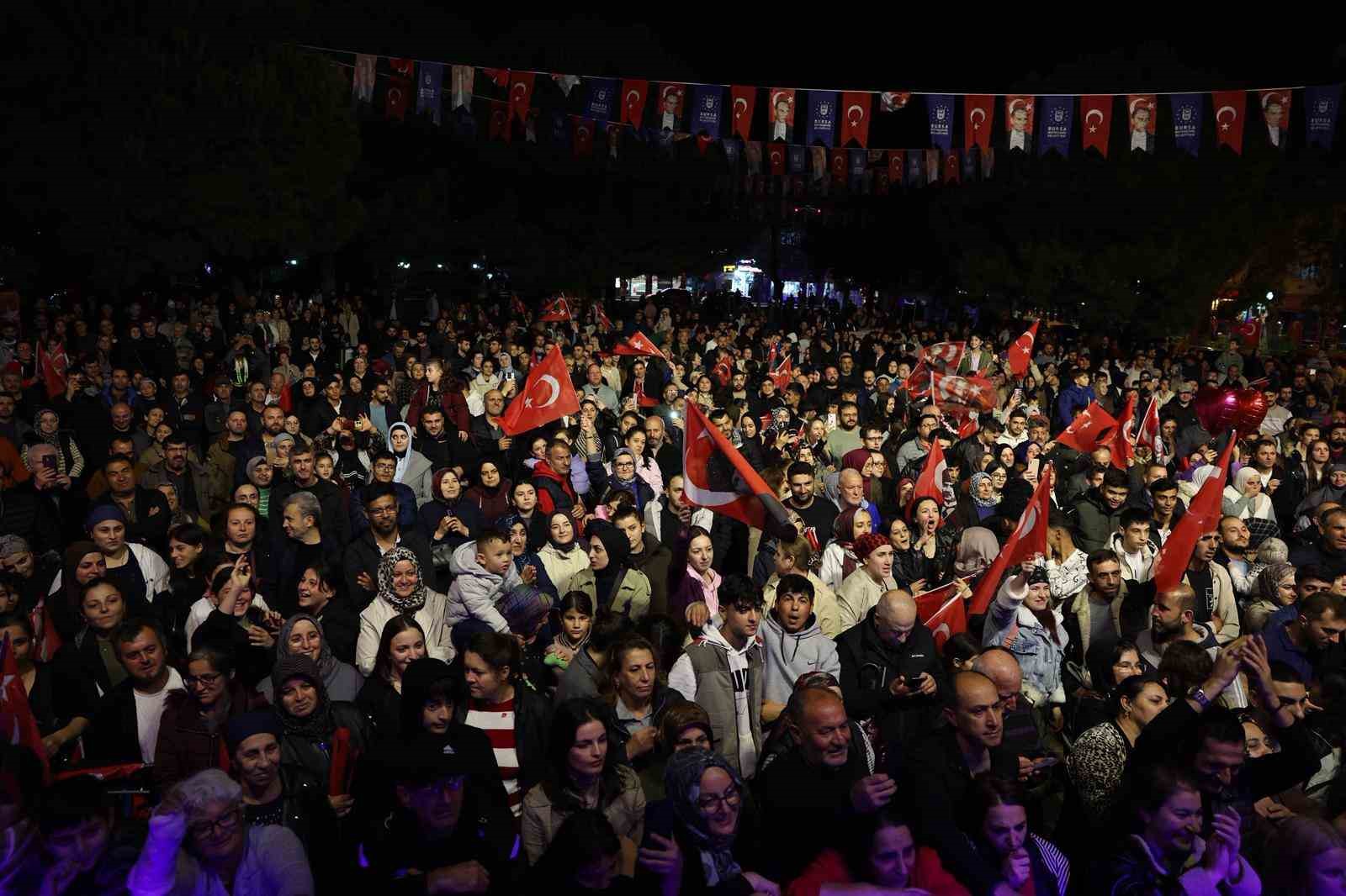 cumhuriyet coskusu kubat ile zirve yapti 2 FB1rbkCB