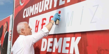 cumhuriyet-demek-kampanyasi-buyuk-ilgi-gordu-IXXIfAGn.jpg