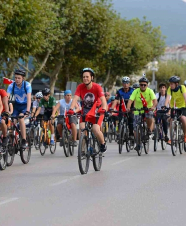 cumhuriyet-isigi-yine-niluferden-yukselecek-d2v4f83l.jpg