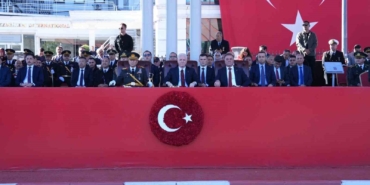 cumhuriyetin-102-yil-donumu-vatan-caddesinde-coskuyla-kutlandi-GvgHjnM6.jpg