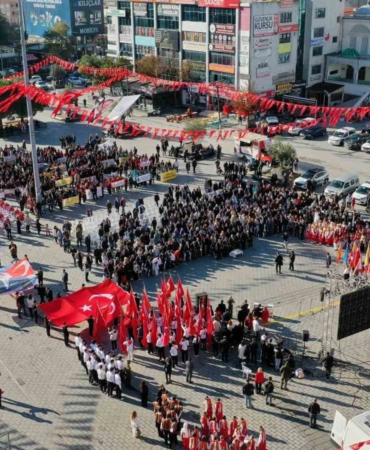 cumhuriyetin-102-yilinda-esenyurtta-gorkemli-kutlama-pa4EGBPm.jpg