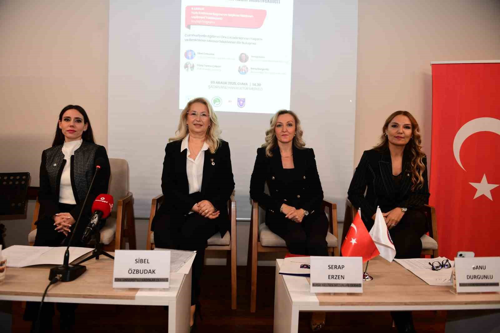 cumhuriyetin egitimci ilk kadin milletvekilleri osmangazide konusuldu 0 EuD1RHqR