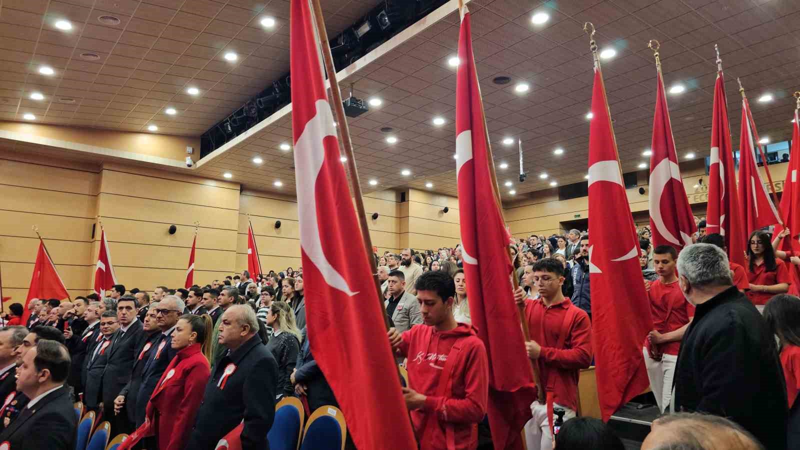cumhuriyetin ilk vilayetinde 23 nisan coskusu yasandi 2