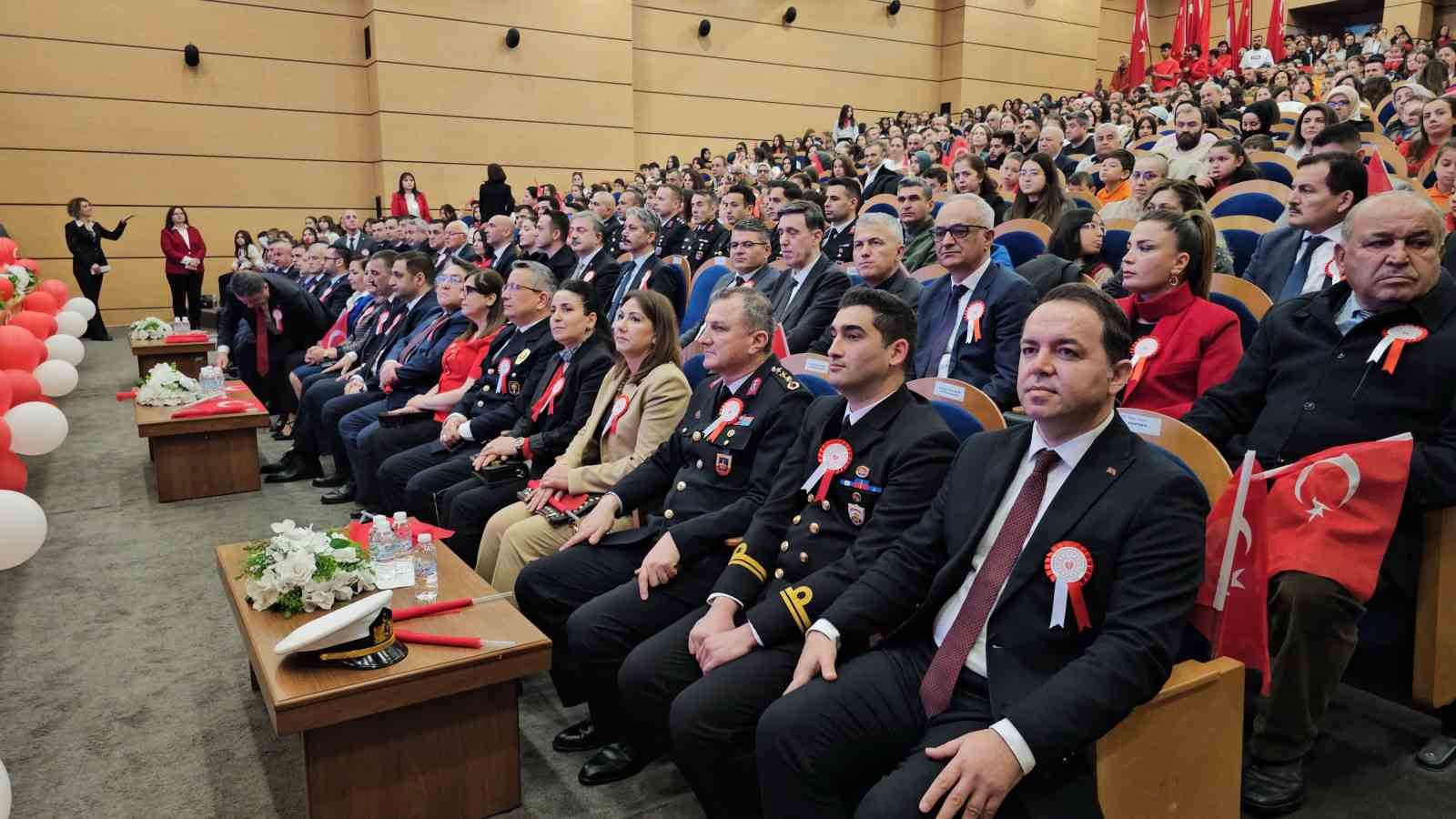cumhuriyetin ilk vilayetinde 23 nisan coskusu yasandi 3 4npnfpIz