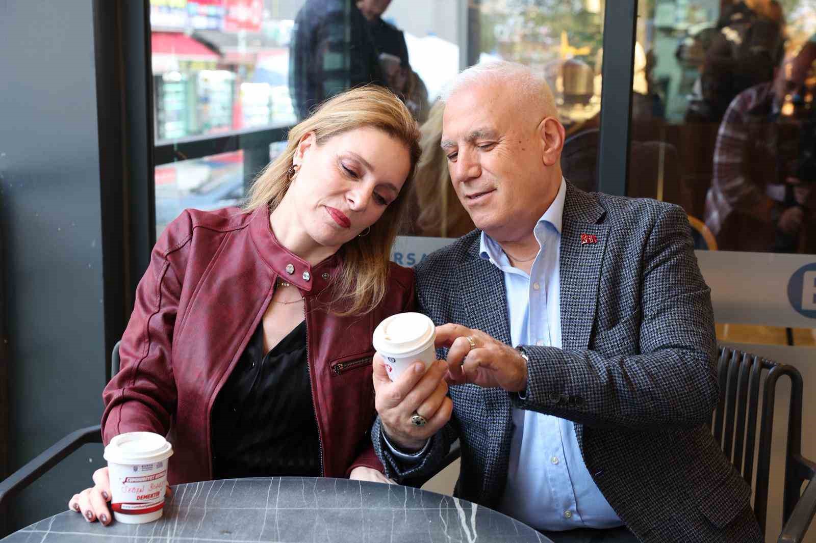 cumhuriyetin sicakligi bursada paylasildi 3 YjTGNefH