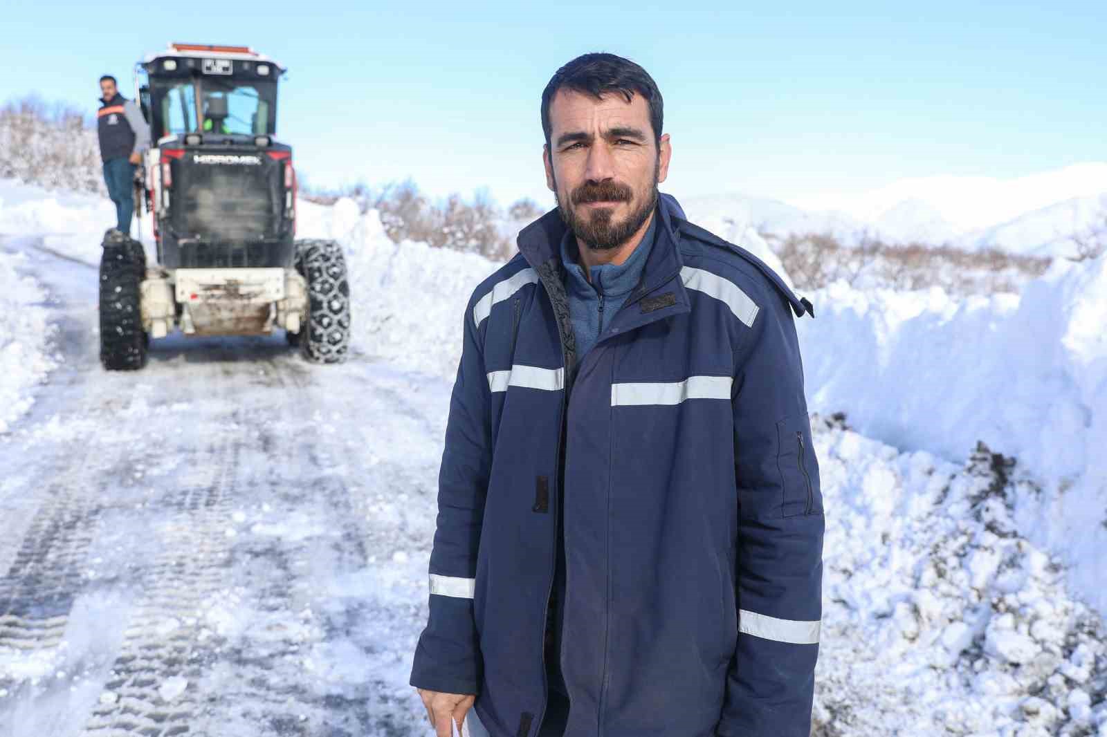 cunguste bin 500 metre rakimda yollar kardan temizleniyor 5