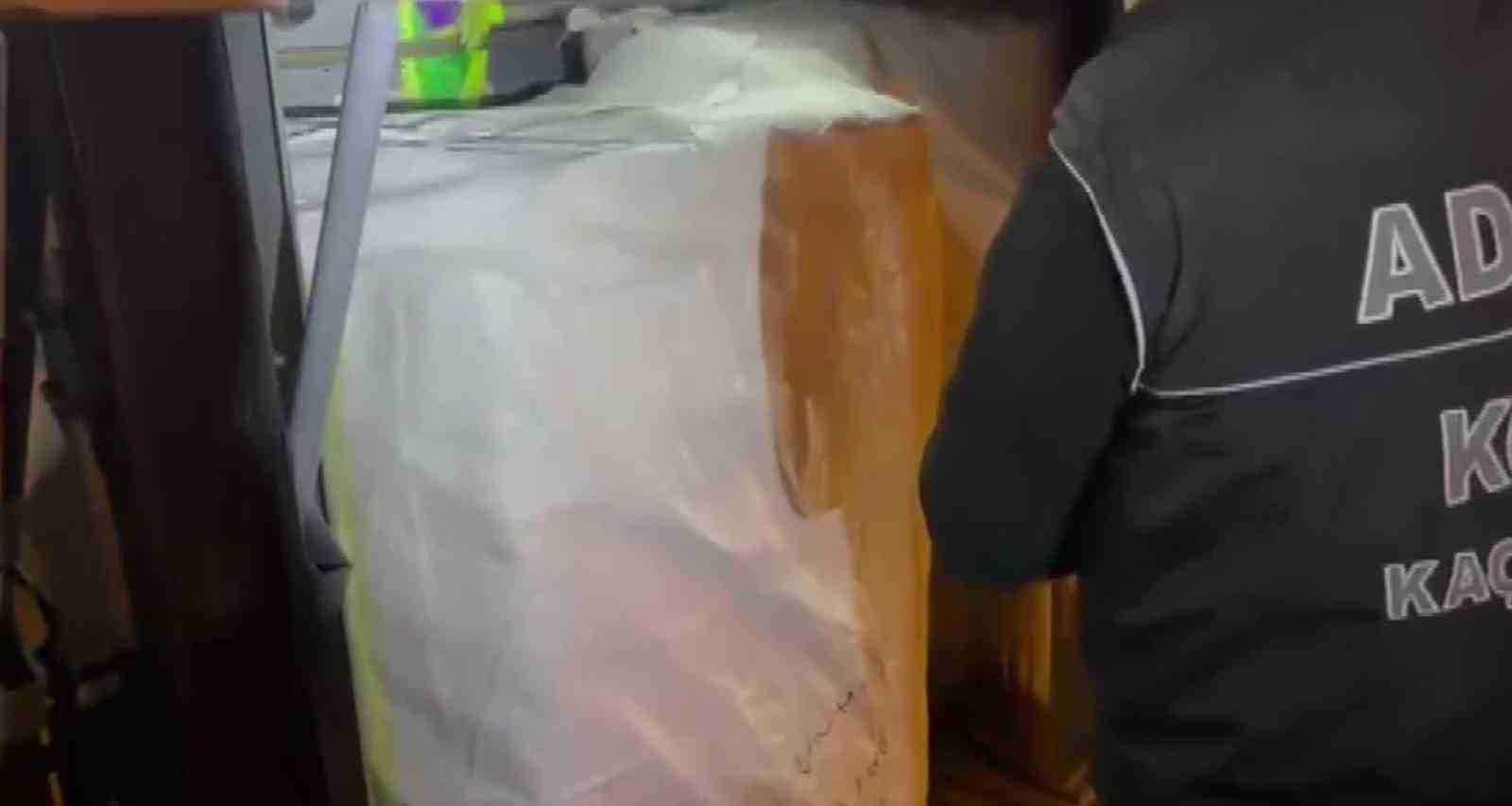 cuvaldan 14 bin paket kacak sigara cikti 0 AwEYUJWu