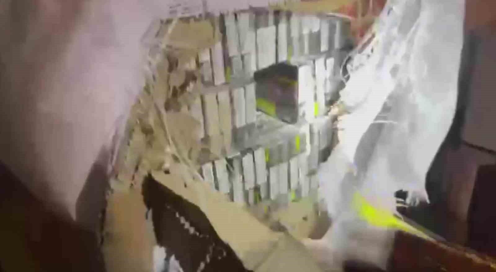 cuvaldan 14 bin paket kacak sigara cikti 1 PPkXSZMt
