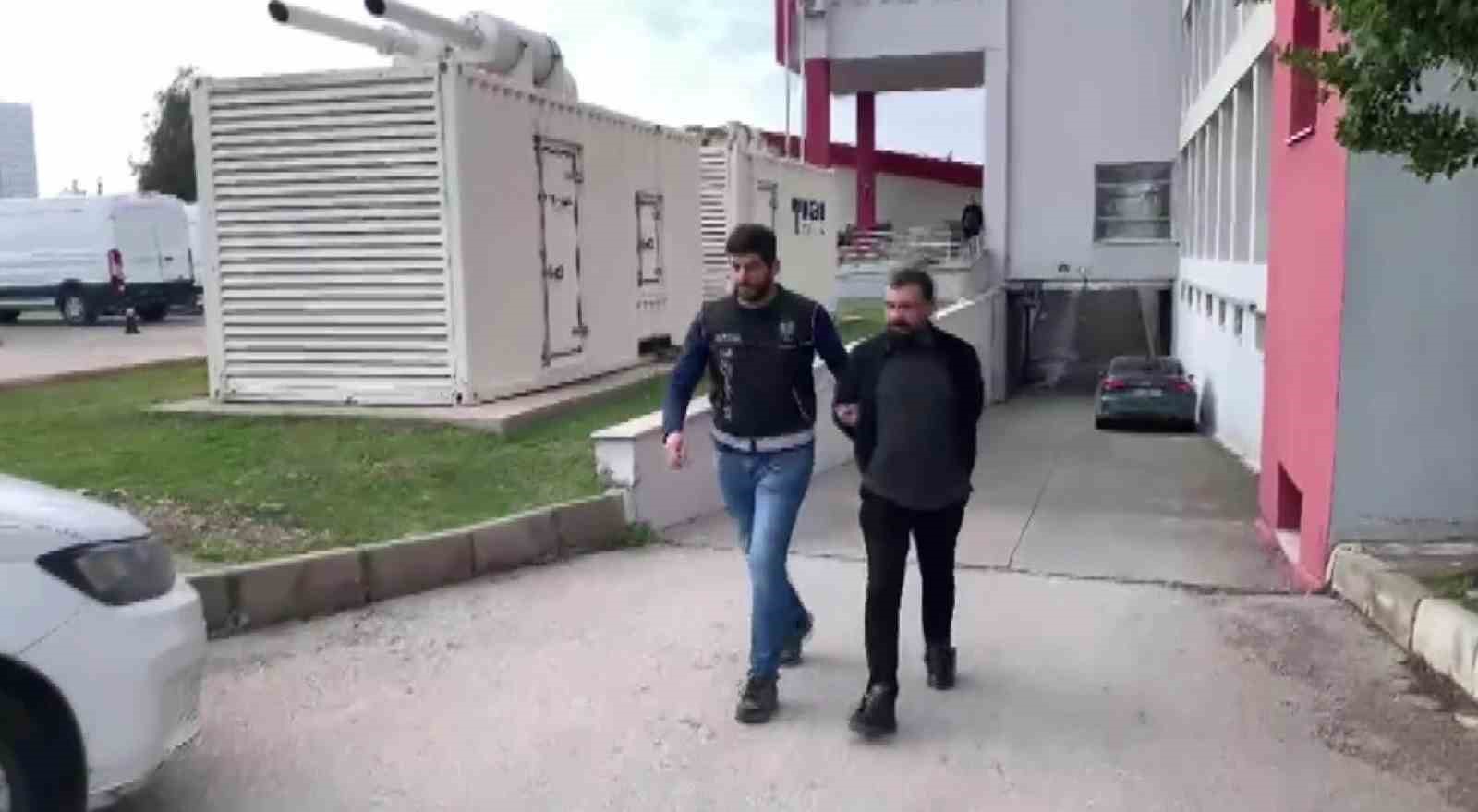cuvaldan 14 bin paket kacak sigara cikti 2