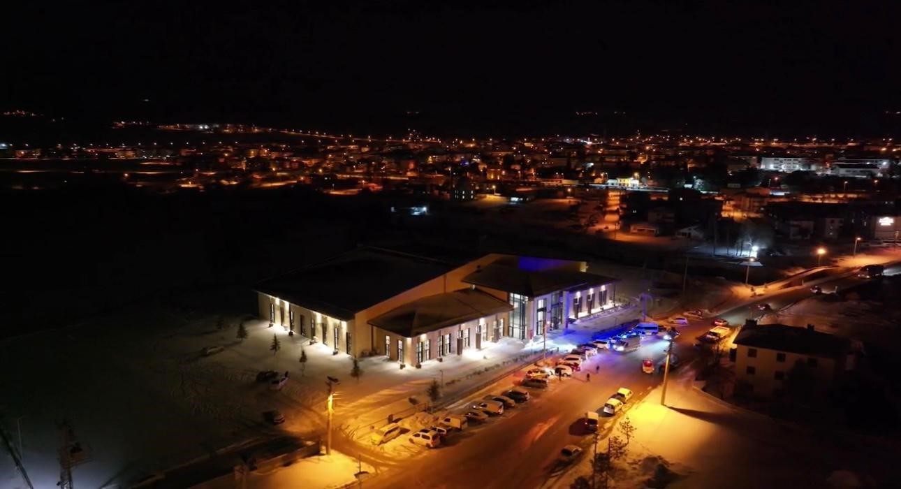 d 100 karayolunda kar cilesi araclar mahsur kaldi 2 tD6IKaJw