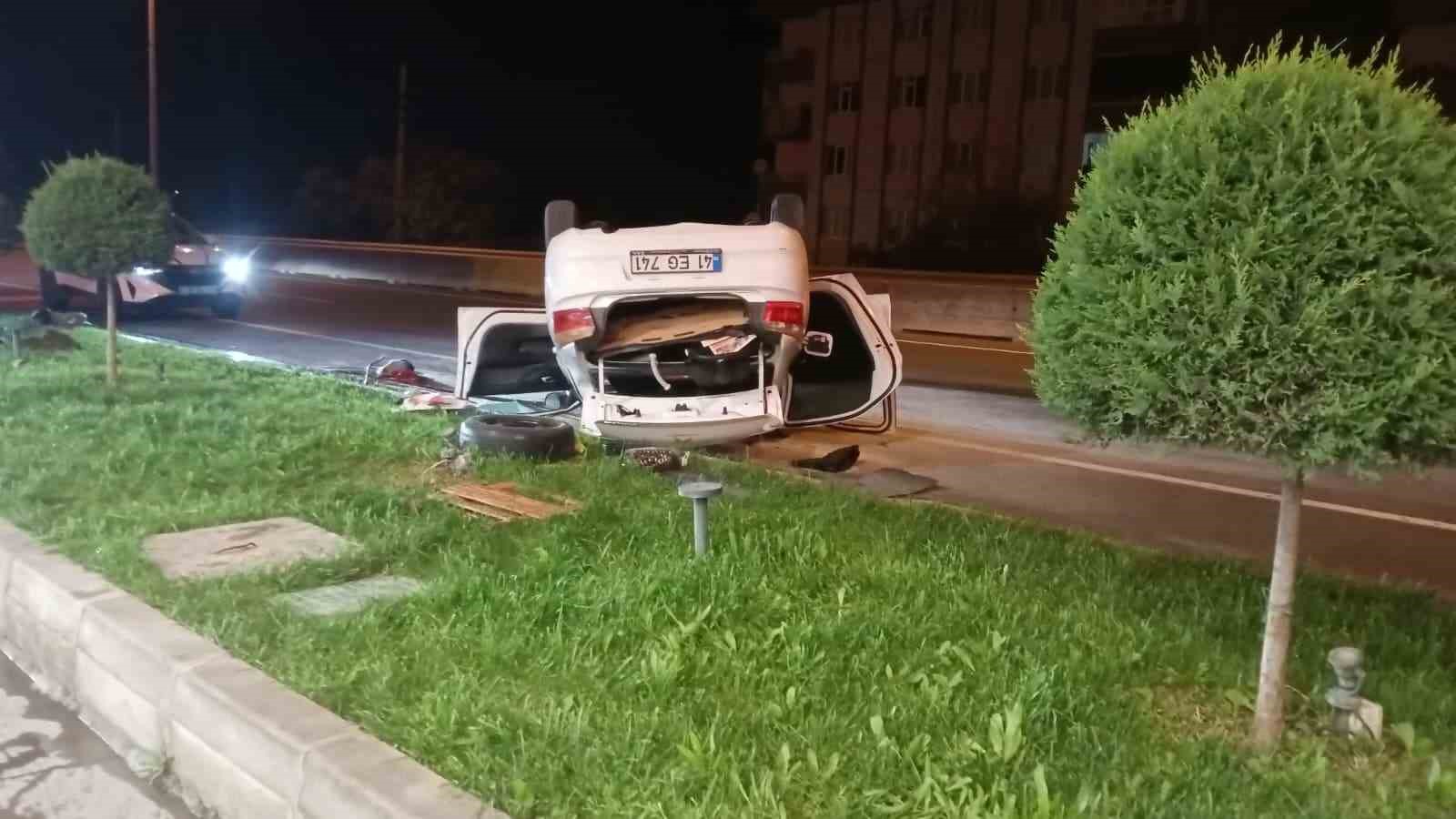 d 130 kara yolunda otomobil takla atti 3 yarali 2 QluJpOPA