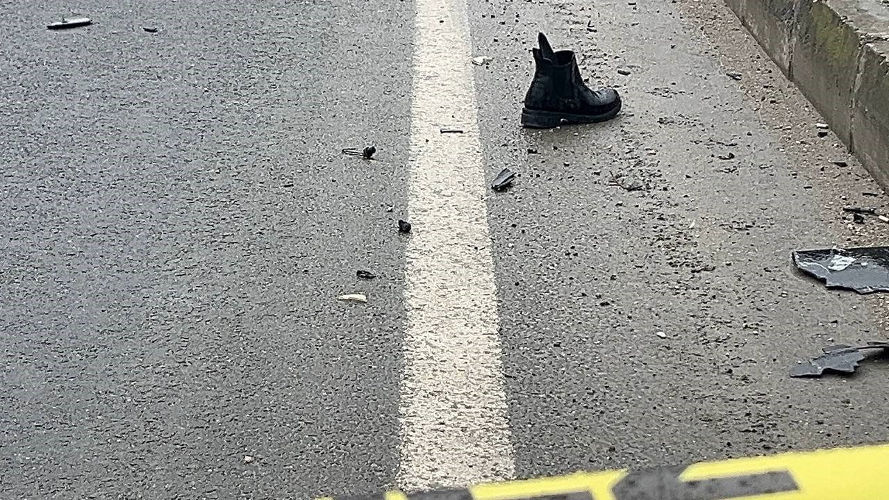 d 650de feci kaza otomobilin carptigi anne yaralandi kizi hayatini kaybetti 3 ujbhYJZ9