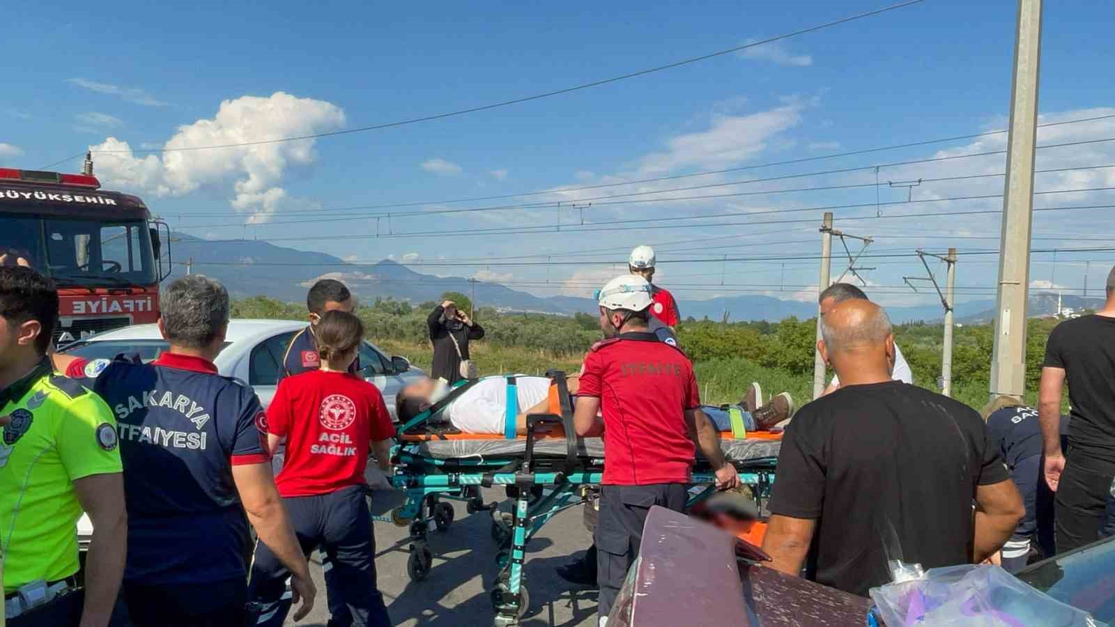 d 650de iki otomobil carpisti 1i bebek 7 yarali 5 GThDs85i