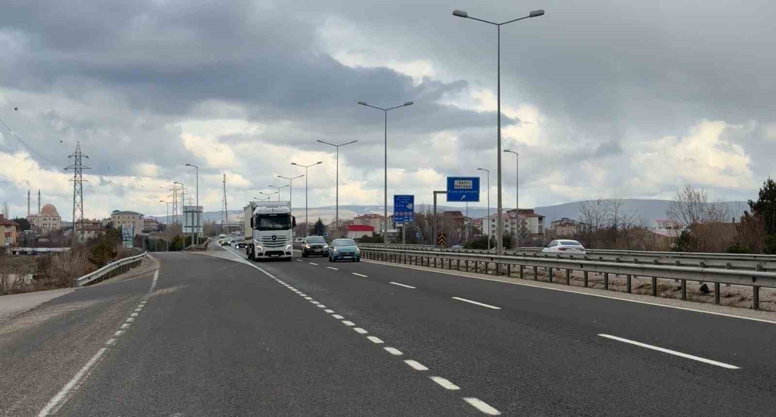 d100 karayolunda bayram donusu yogunlugu 5 fl4Twat8