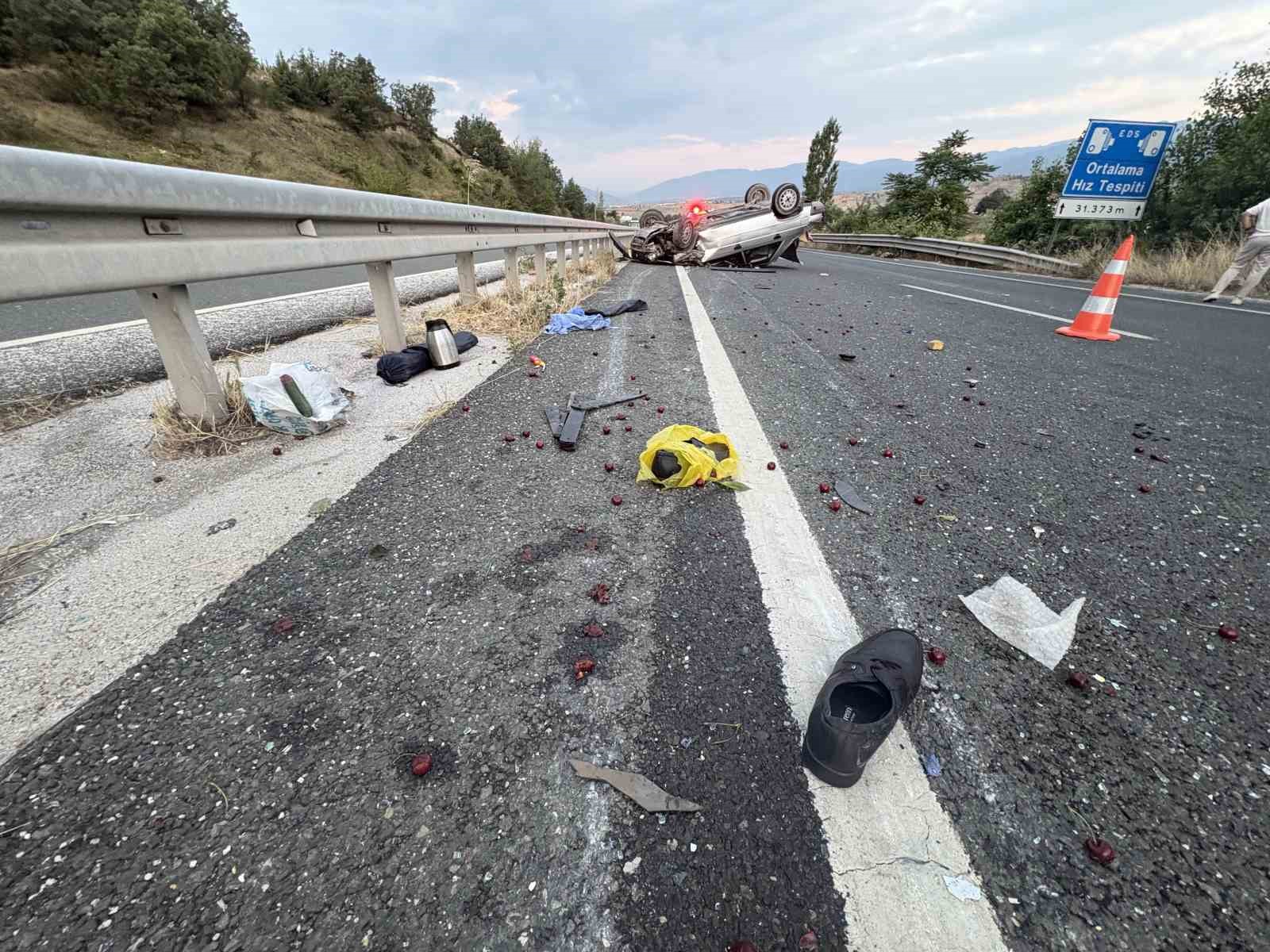 D100’de 3 araçlı trafik kazası: 1 ağır yaralı 7 d100de 3 aracli trafik kazasi 1 agir yarali 3