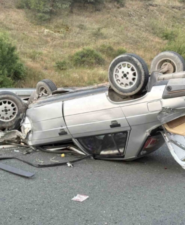 d100de-3-aracli-trafik-kazasi-1-agir-yarali-8Ym8hWID.jpg