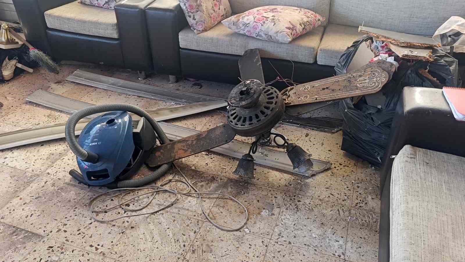 daha once alevlerin arasindan kurtarilan 3 cocugun ayni evde ikinci yangin kabusu 7 afGhCDzE