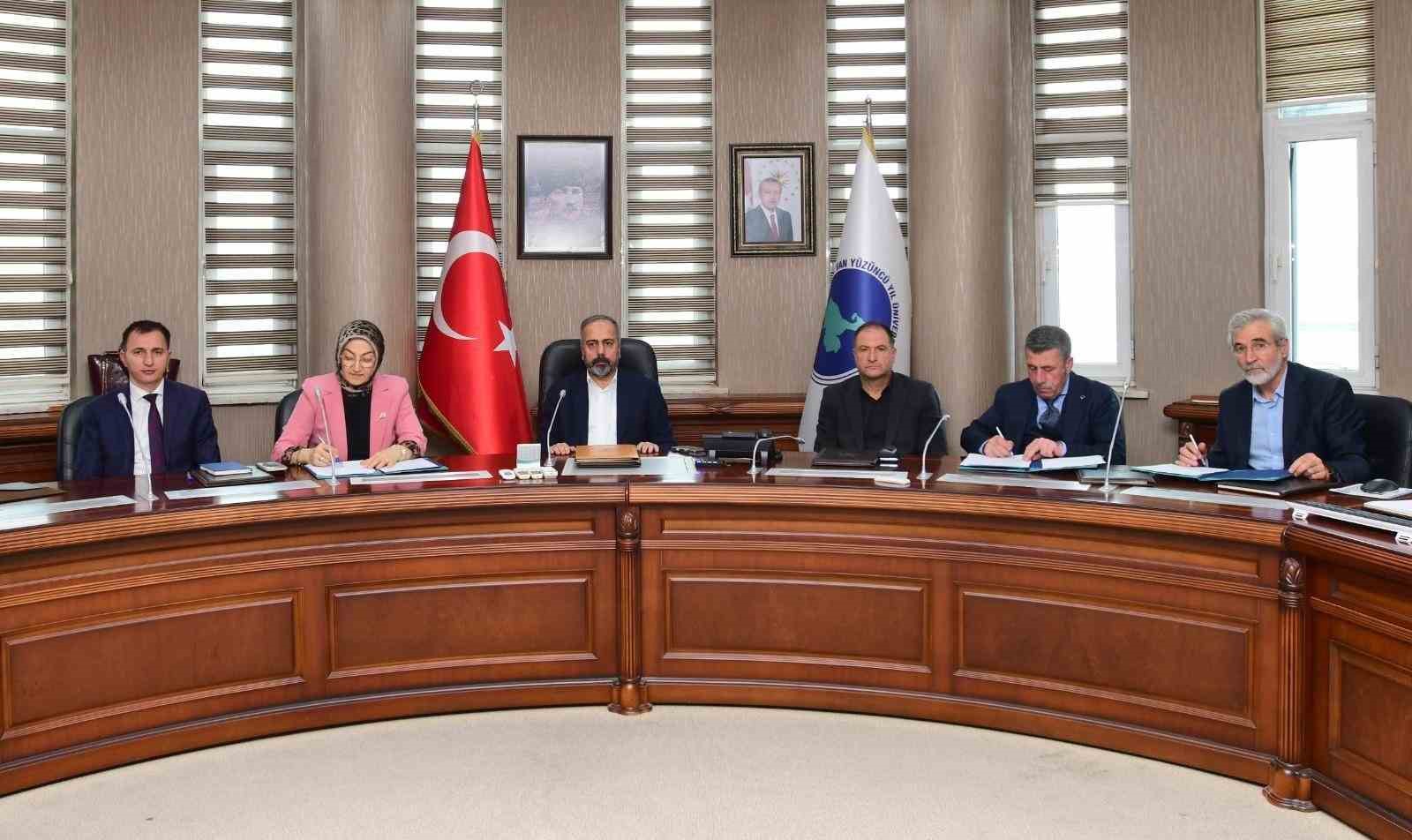 DAKAF’26 için hazırlıklar başladı: Doğu Anadolu’nun kariyer rotası Van’da çiziliyor 5 dakaf26 icin hazirliklar basladi dogu anadolunun kariyer rotasi vanda ciziliyor 1 dPdZztsk