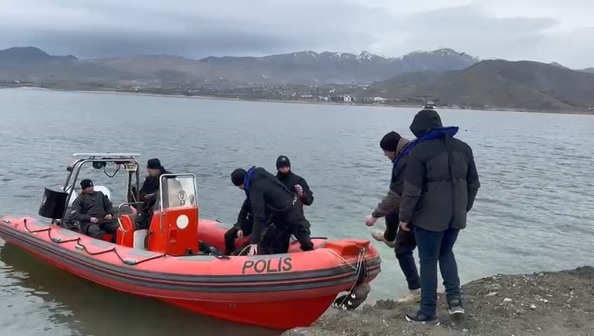 dalgic polisler keban baraj sahasinda yasli adami ariyor 1 TWl5UFJC