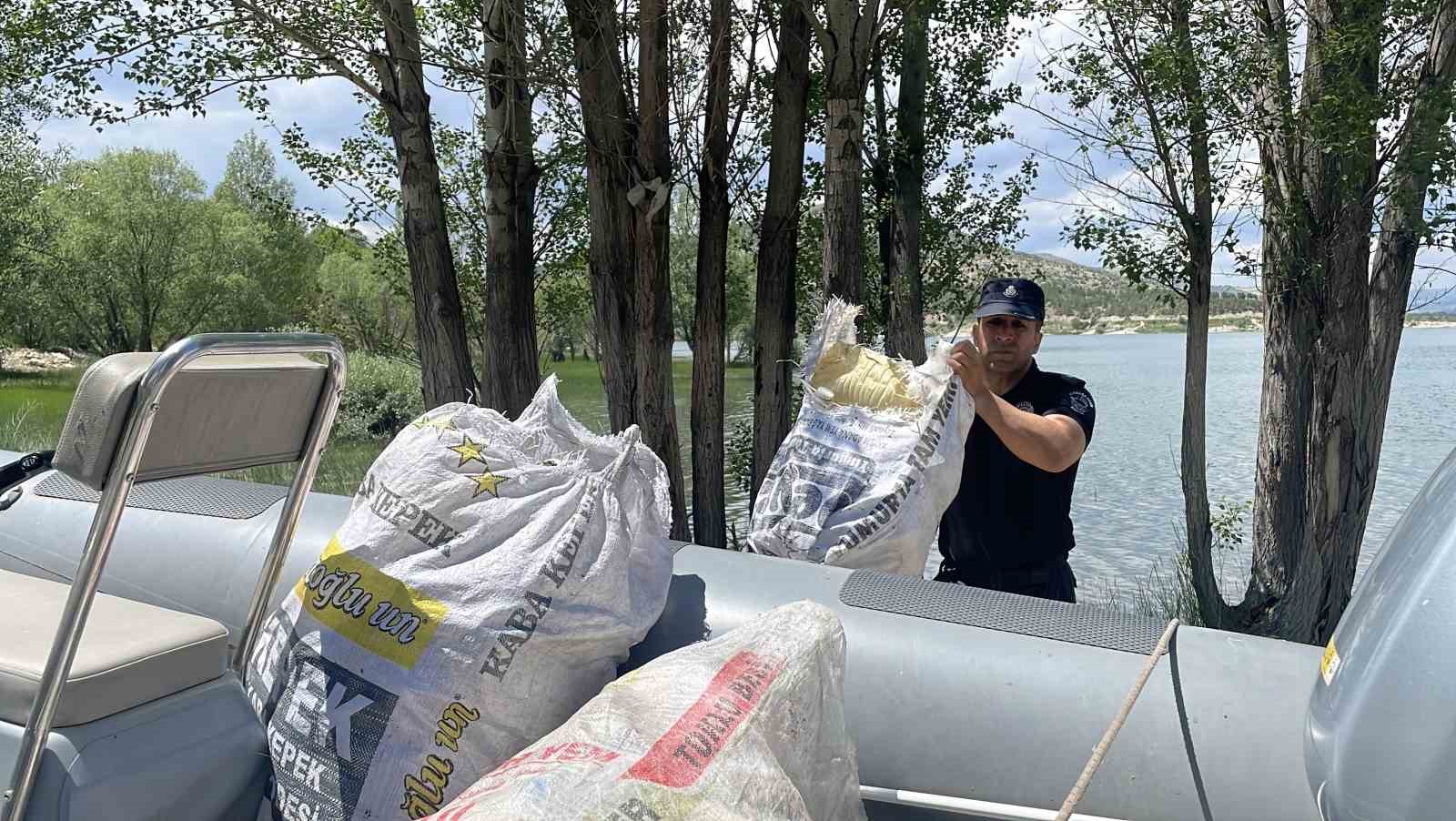 dalgic polislerden cevreye ornek davranis 0 LO4CLpkQ